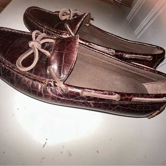 Cole Haan Brown Leather Loafers for Effortless Style - Picture 3 of 7